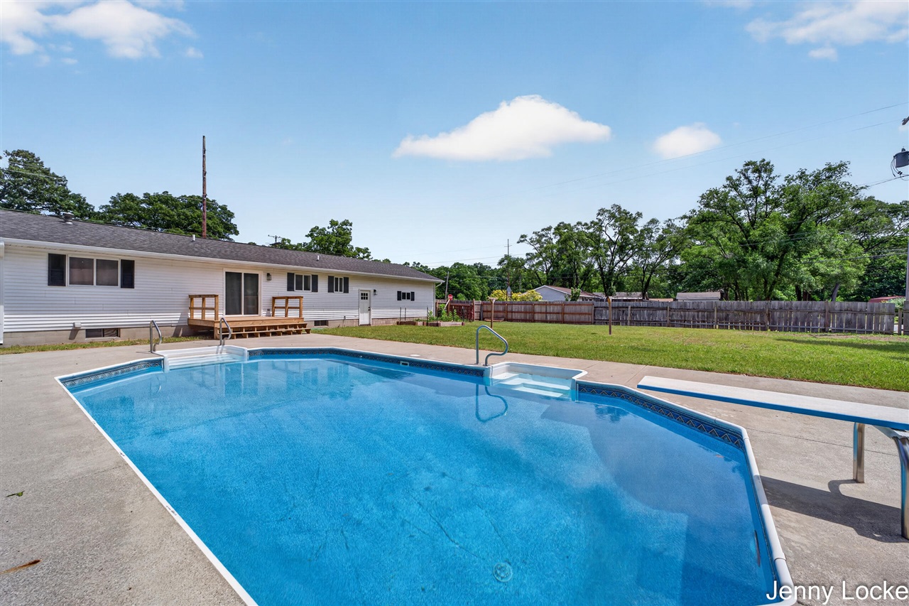 2391 MacArthur Road Muskegon, MI 49442 - Photo 37 of 41