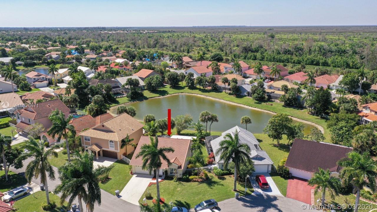21301 Millbrook Court Boca Raton, FL 33498 - Photo 2 of 22 Gallery Image 2