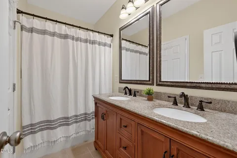 $365,000 | 1724 Heisser Lane, Fuquay-Varina, NC 27526