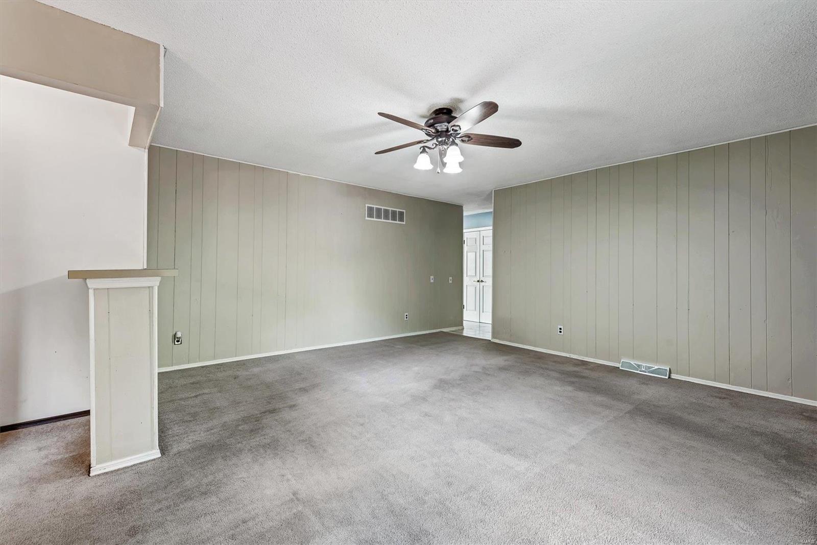 5331 Casa Royale Drive St. Louis, MO 63129 - Photo 11 of 42
