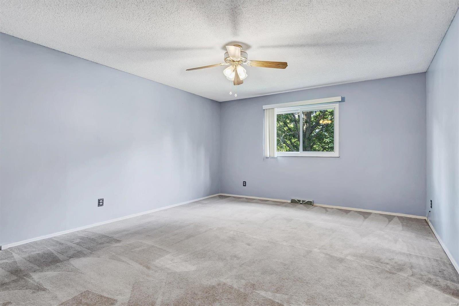5331 Casa Royale Drive St. Louis, MO 63129 - Photo 18 of 42