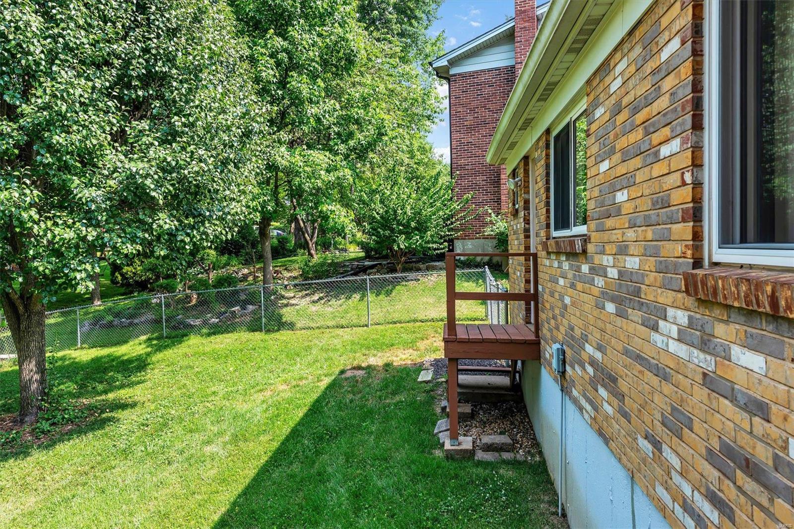 5331 Casa Royale Drive St. Louis, MO 63129 - Photo 36 of 42