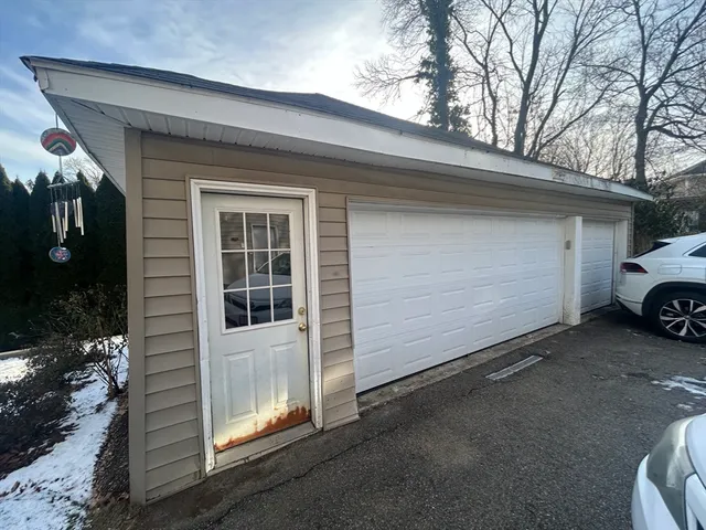 $2,850 | 66 Riverview Avenue, Unit 1, Waltham, MA 02453