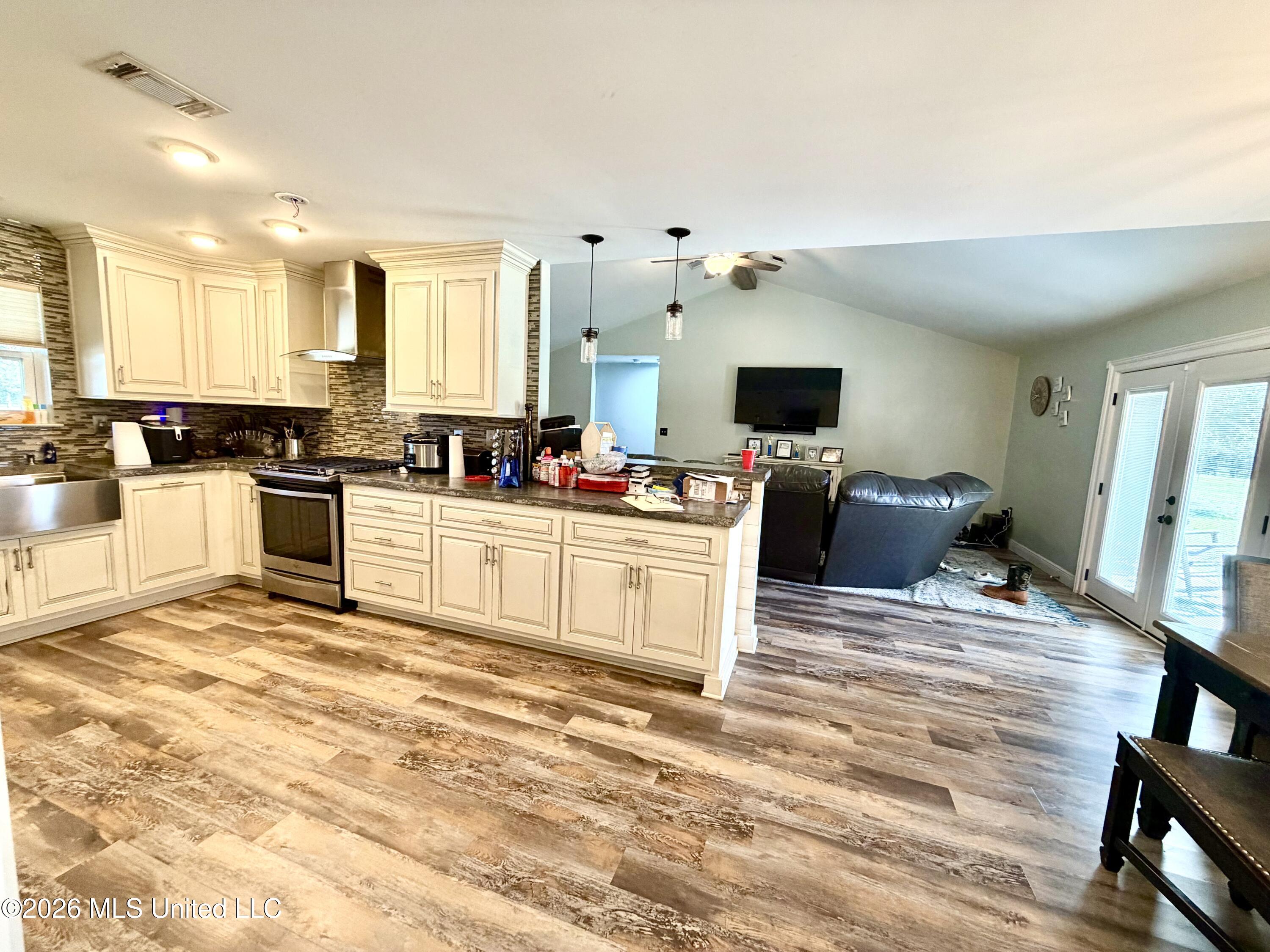 13921 Jim Ramsay Road Vancleave, MS 39565 - Photo 11 of 26 IMG_3430
