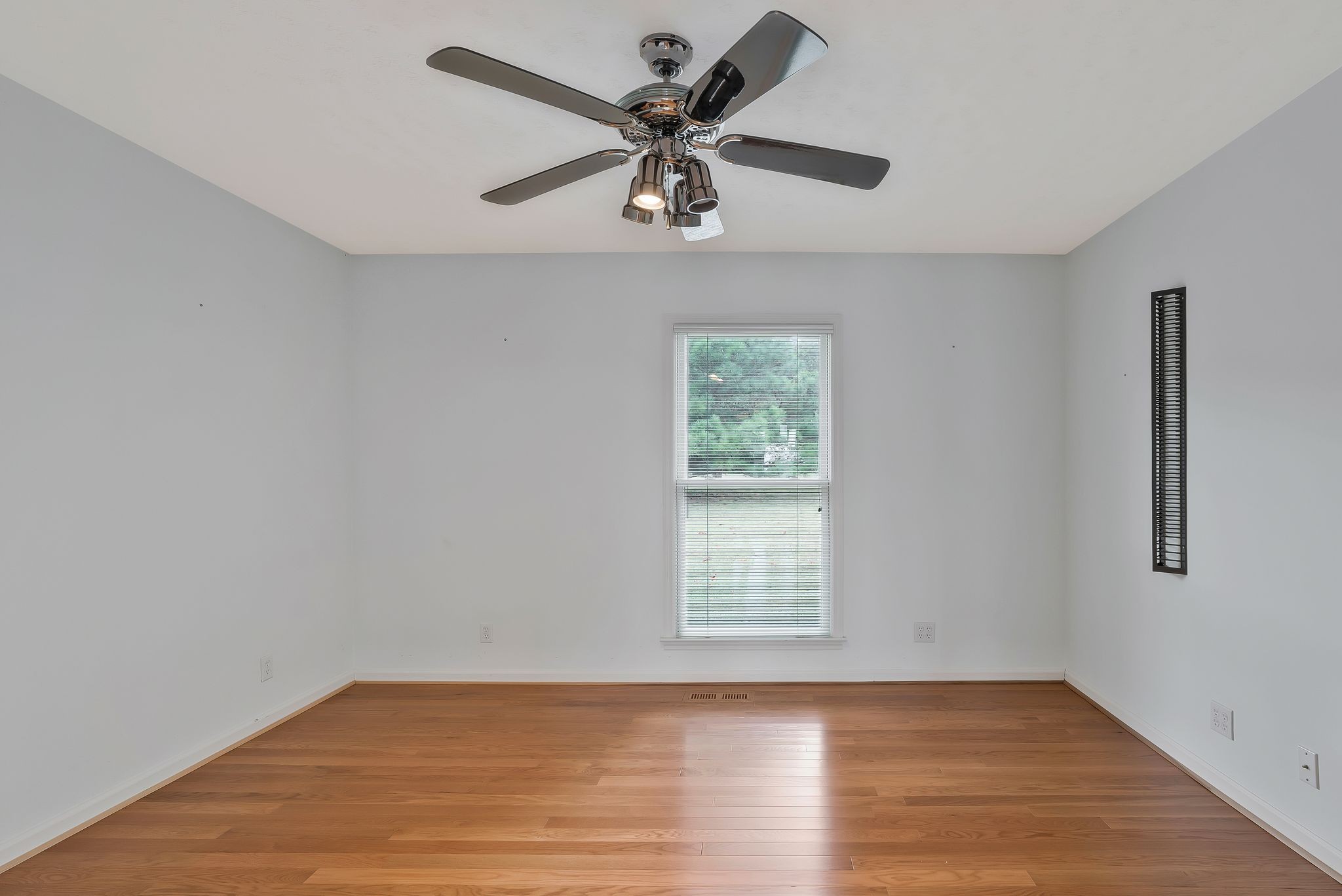 7263 Bidwell Road Joelton, TN 37080 - Photo 33 of 42 12x13 3rd Bedroom