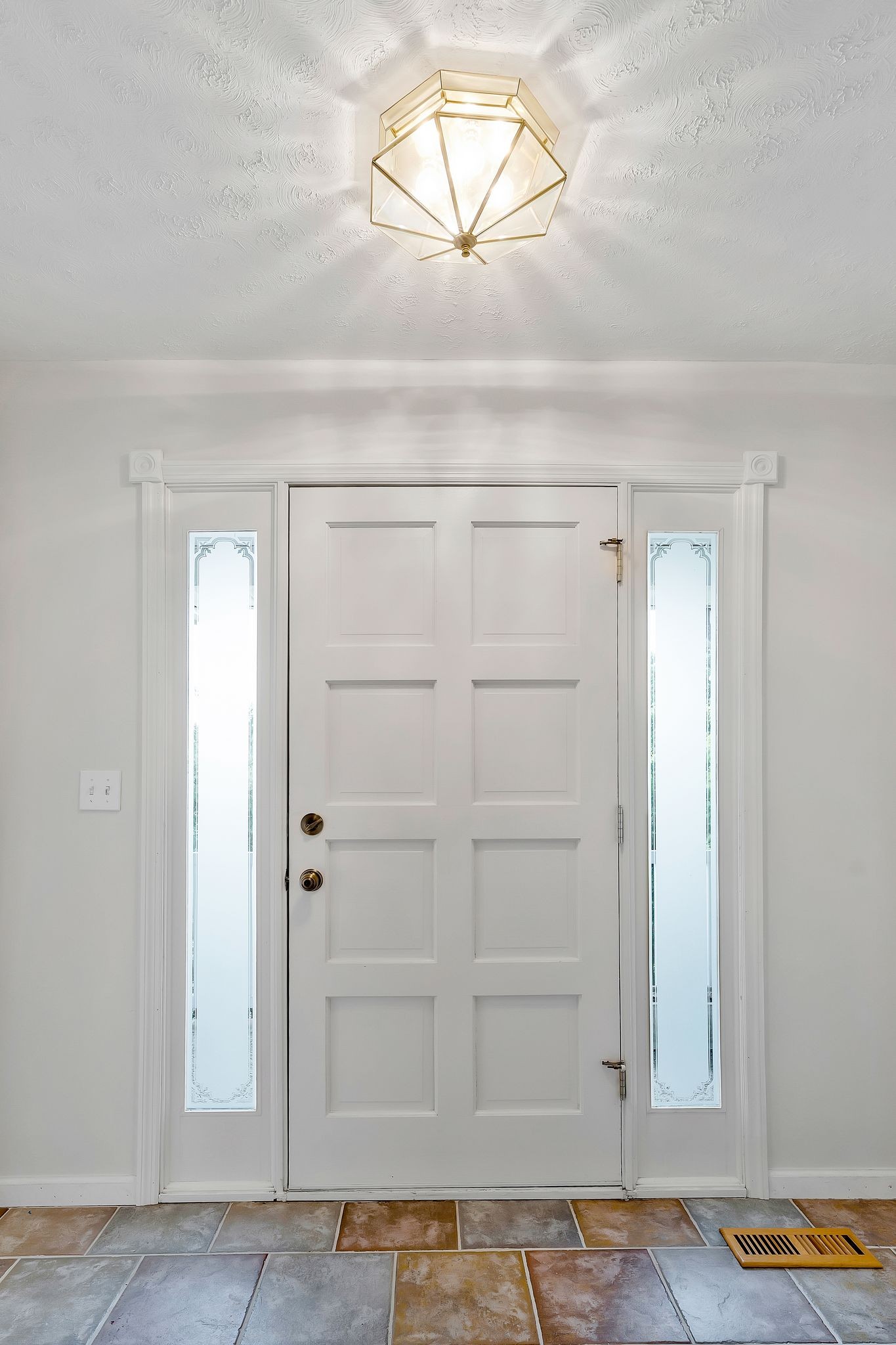 7263 Bidwell Road Joelton, TN 37080 - Photo 8 of 42 Nice 5'x8' Entry Foyer