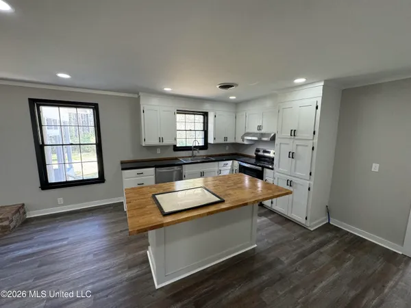 $290,000 | 2434 Highway 583, Unit 1, Bogue Chitto, MS 39629