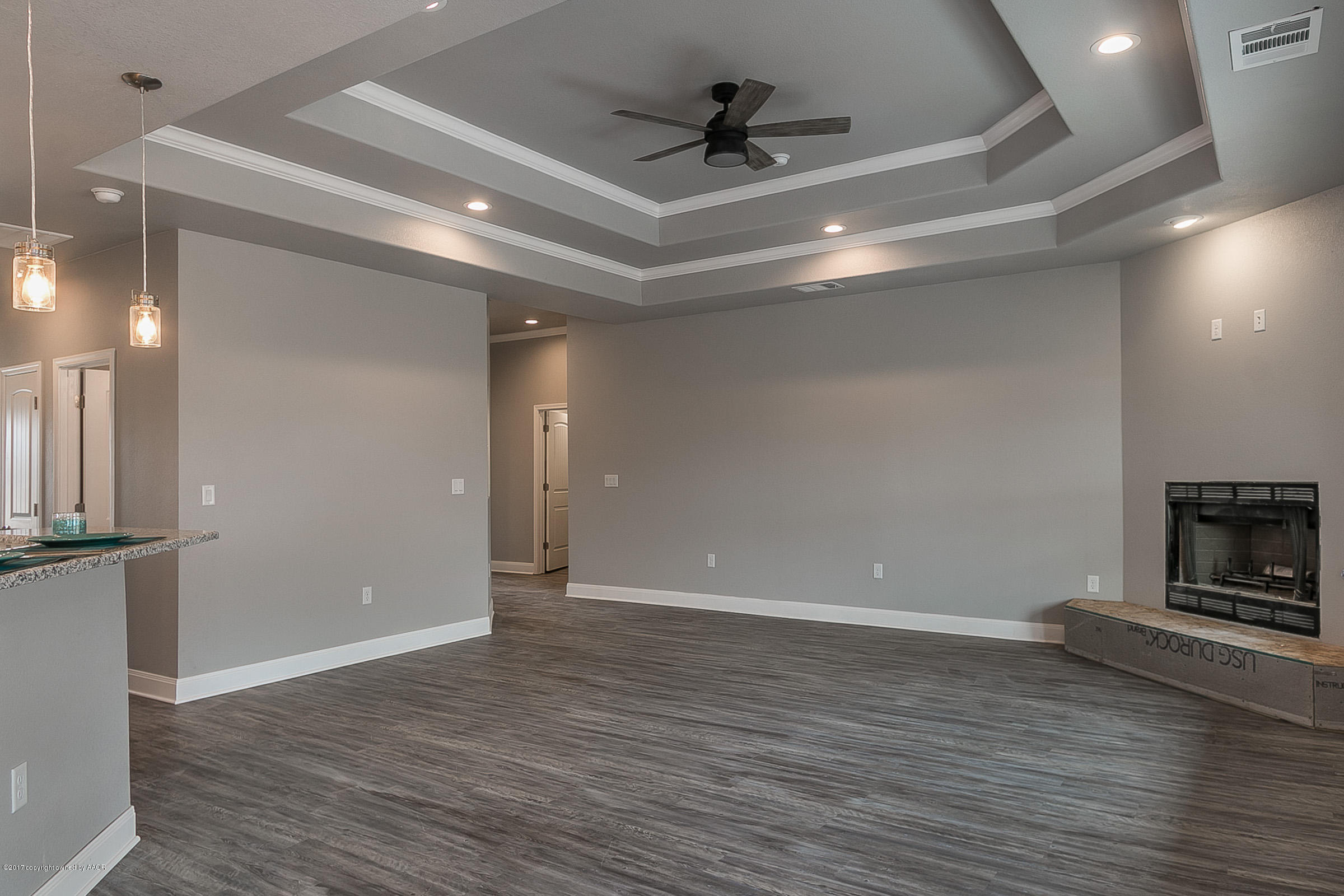 7305 Rochester Drive Amarillo, TX 79118 - Photo 6 of 25 004_Living Room 2