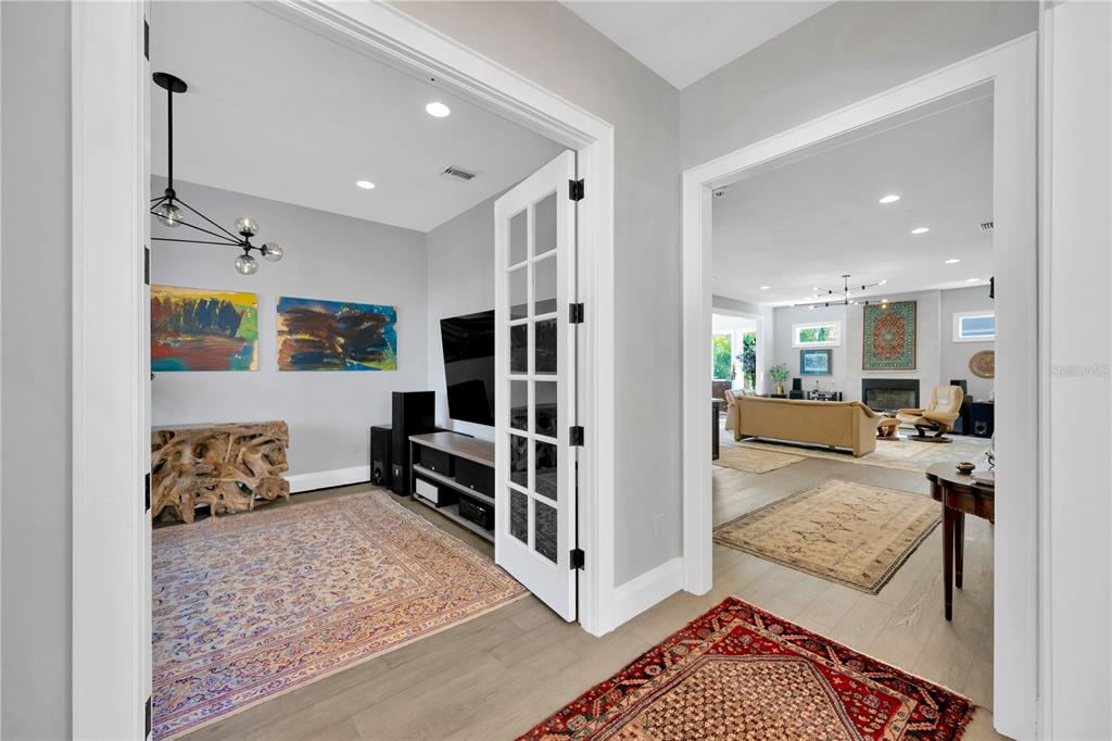 2802 Northpointe Lane Tampa, FL 33611 - Photo 35 of 55 a bedroom with furniture and a rug