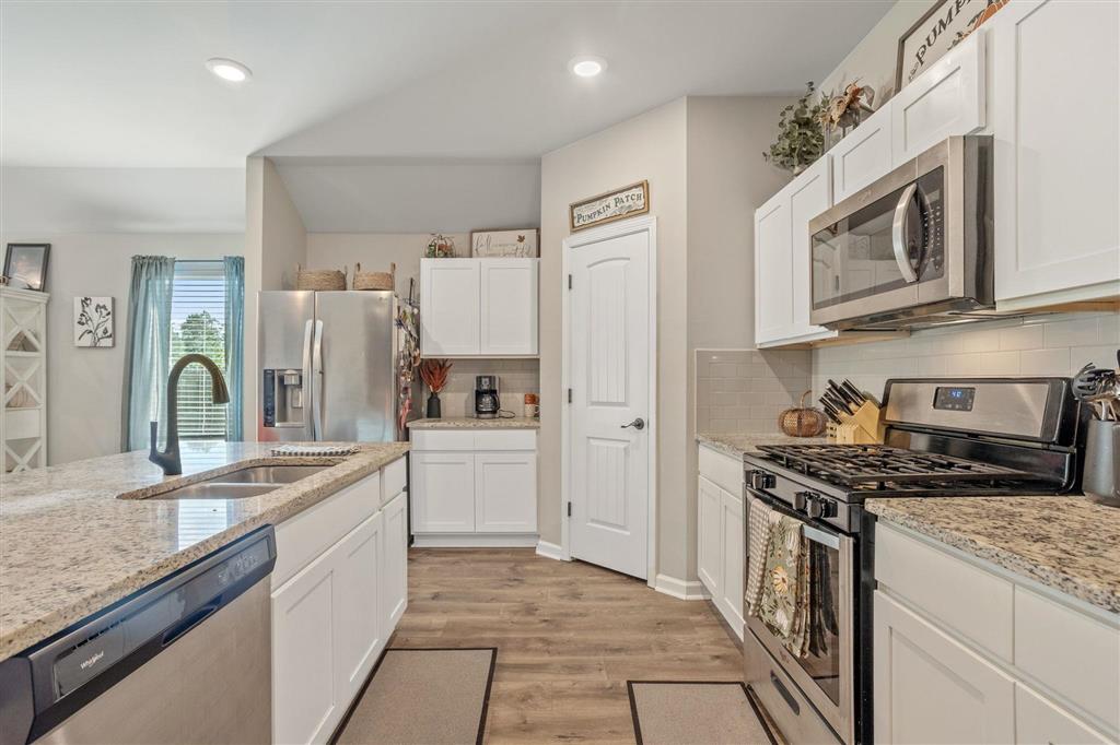 800 Hummingbird Cove Lake Charles, LA 70611 - Photo 3 of 16