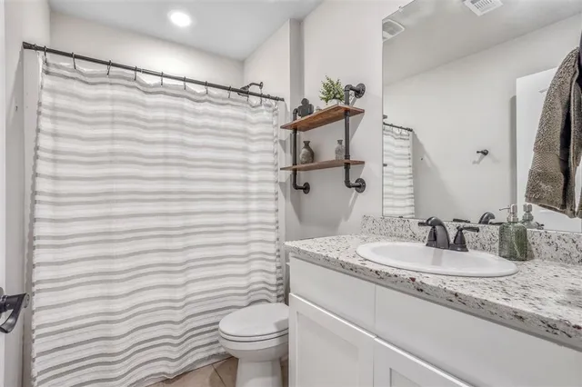 $289,999 | 800 Hummingbird Cove, Lake Charles, LA 70611