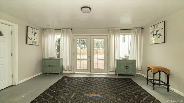 $2,500 | 20-22 Bay Shore Avenue, Unit 203, Bay Shore, NY 11706