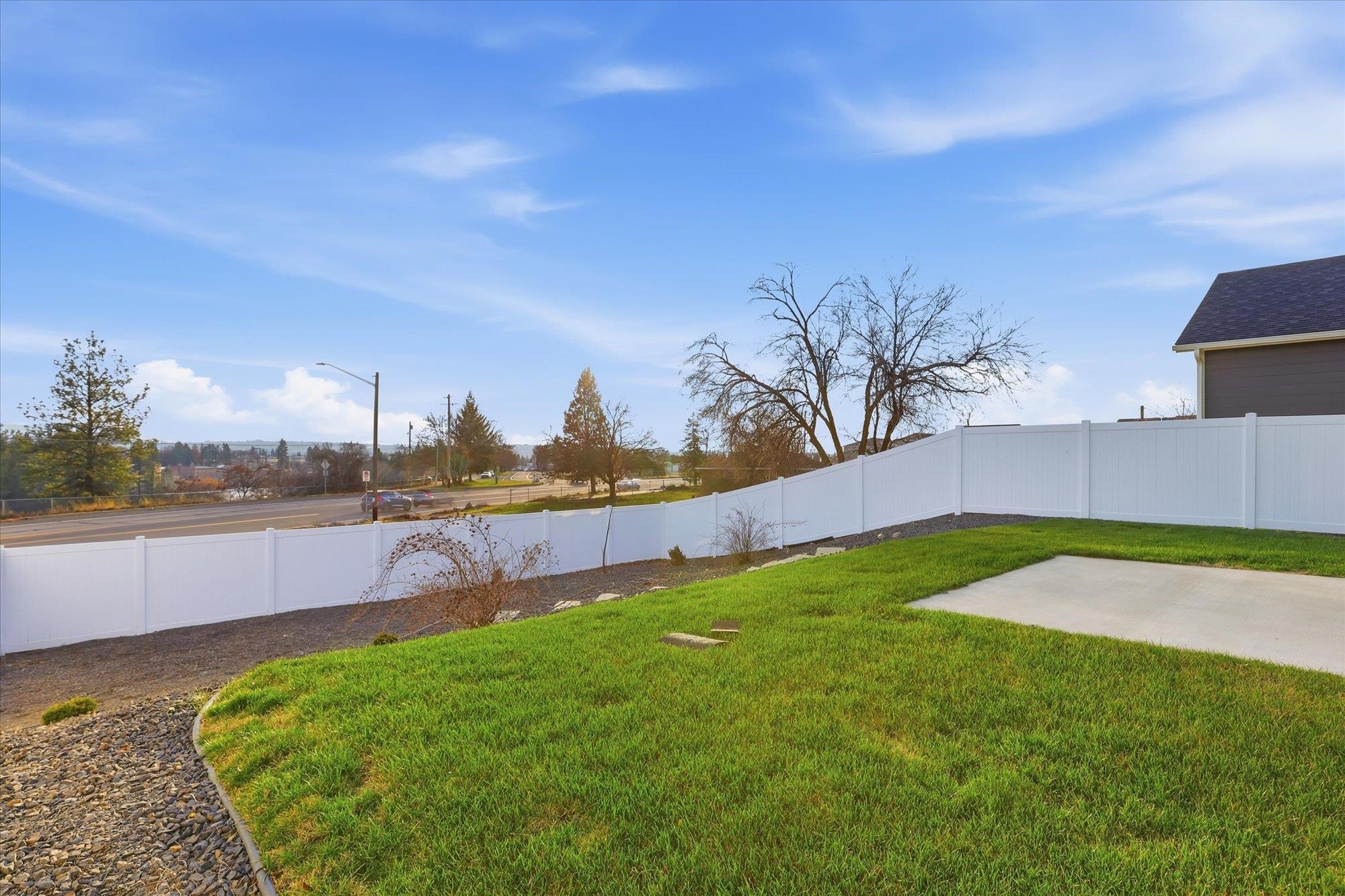 3211 North McKinnon Road Spokane, WA 99217 - Photo 5 of 43