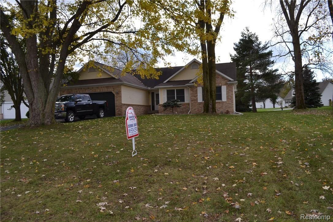 6409 Woodbrook Road Linden, MI 48451 - Photo 1 of 63 DSC_0416.JPG