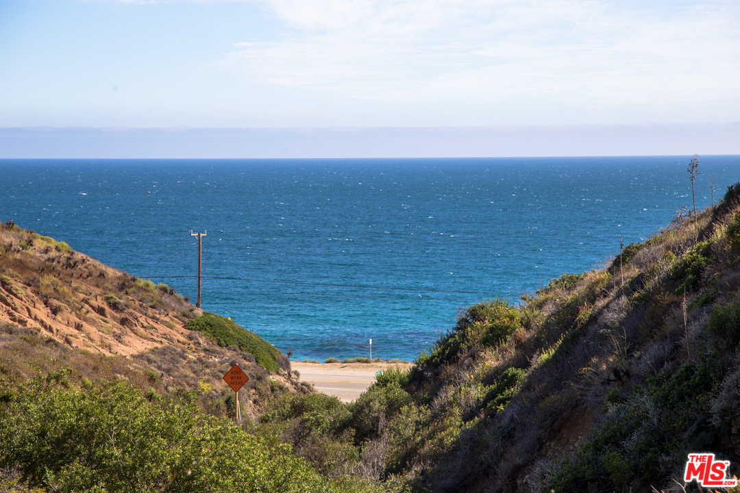 9950 Cotharin Road Malibu, CA 90265 - Photo 37 of 48 a view of an ocean