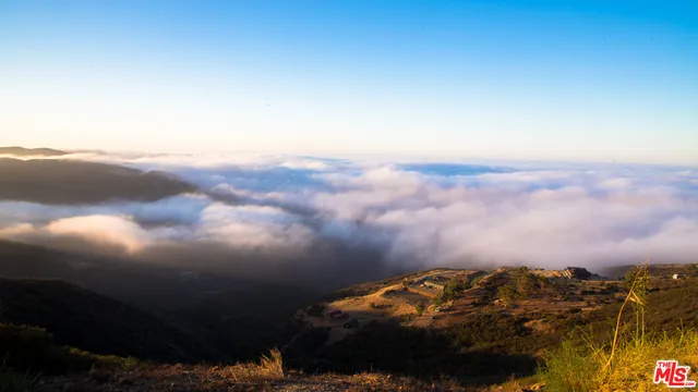 $34,000,000 | 9950 Cotharin Road, Malibu, CA 90265