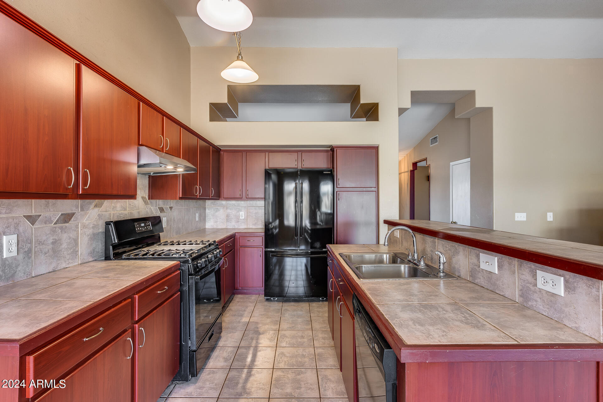 78 West Shamrock Street Gilbert, AZ 85233 - Photo 3 of 42