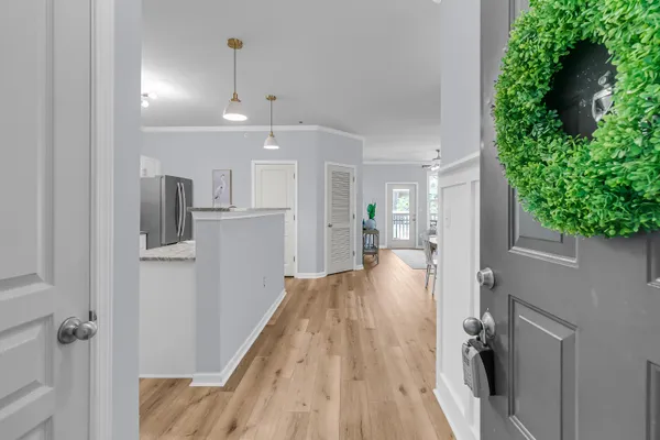 $409,000 | 200 Bucksley Lane, Unit 302, Charleston, SC 29492