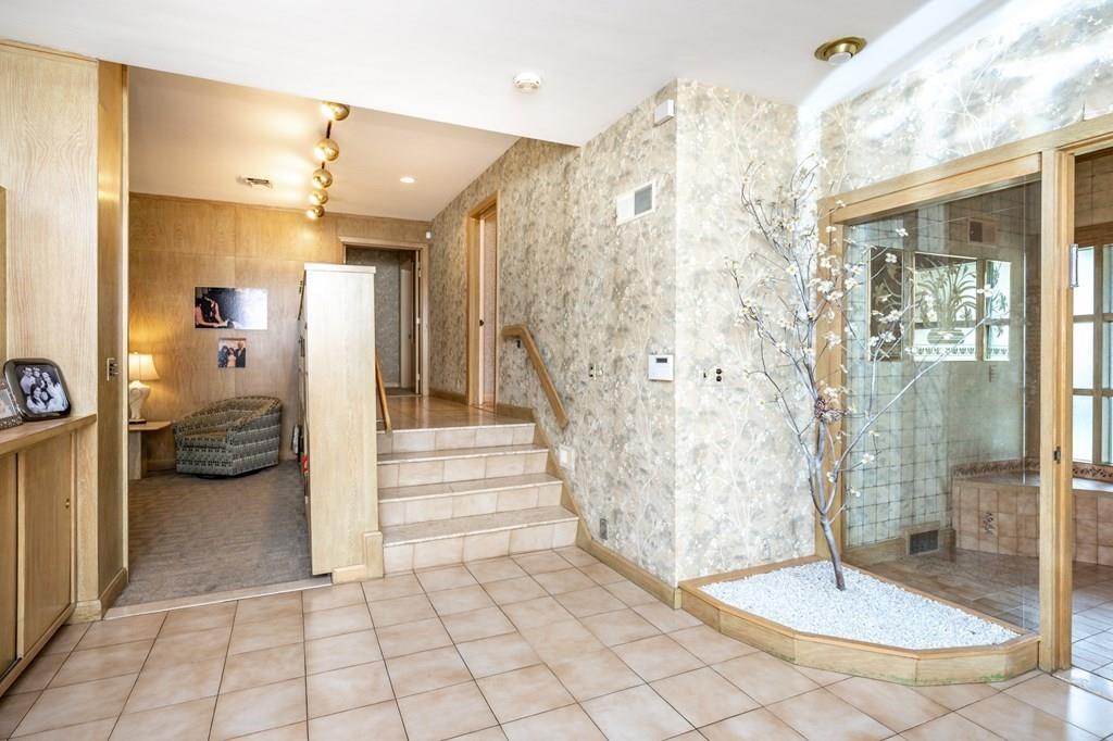 34 Sherbrook Road Newton, MA 02458 - Photo 3 of 22