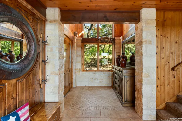 $1,699,000 | 432 Cat Claw, Concan, TX 78838