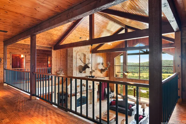 $1,699,000 | 432 Cat Claw, Concan, TX 78838