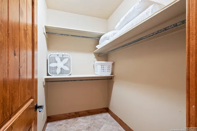 $1,899,000 | 432 Cat Claw, Concan, TX 78838