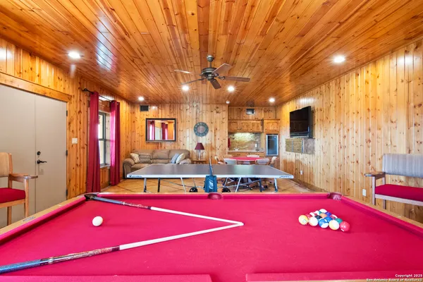 $1,699,000 | 432 Cat Claw, Concan, TX 78838