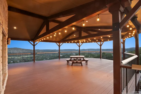 $1,699,000 | 432 Cat Claw, Concan, TX 78838