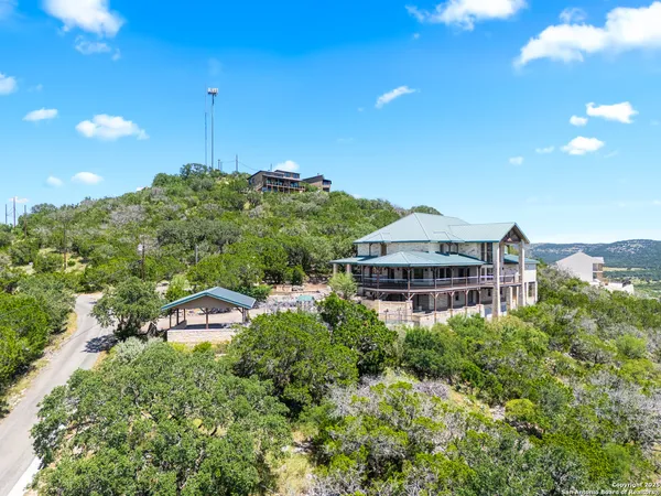 $1,699,000 | 432 Cat Claw, Concan, TX 78838