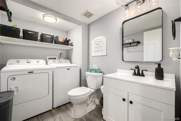 $575,000 | 639 West Jamison Circle, Littleton, CO 80120