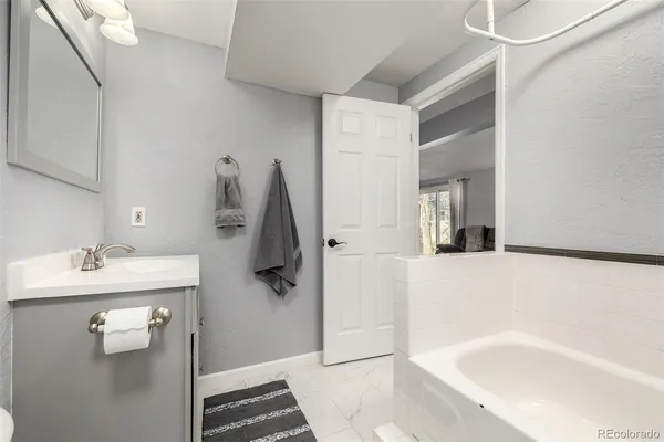 $575,000 | 639 West Jamison Circle, Littleton, CO 80120