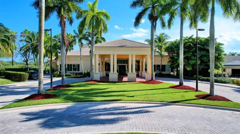 $559,000 | 1579 Briar Oak Drive, Royal Palm Beach, FL 33411