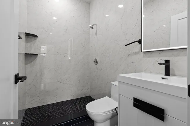 $849,000 | 2146 North Front Street, Philadelphia, PA 19122