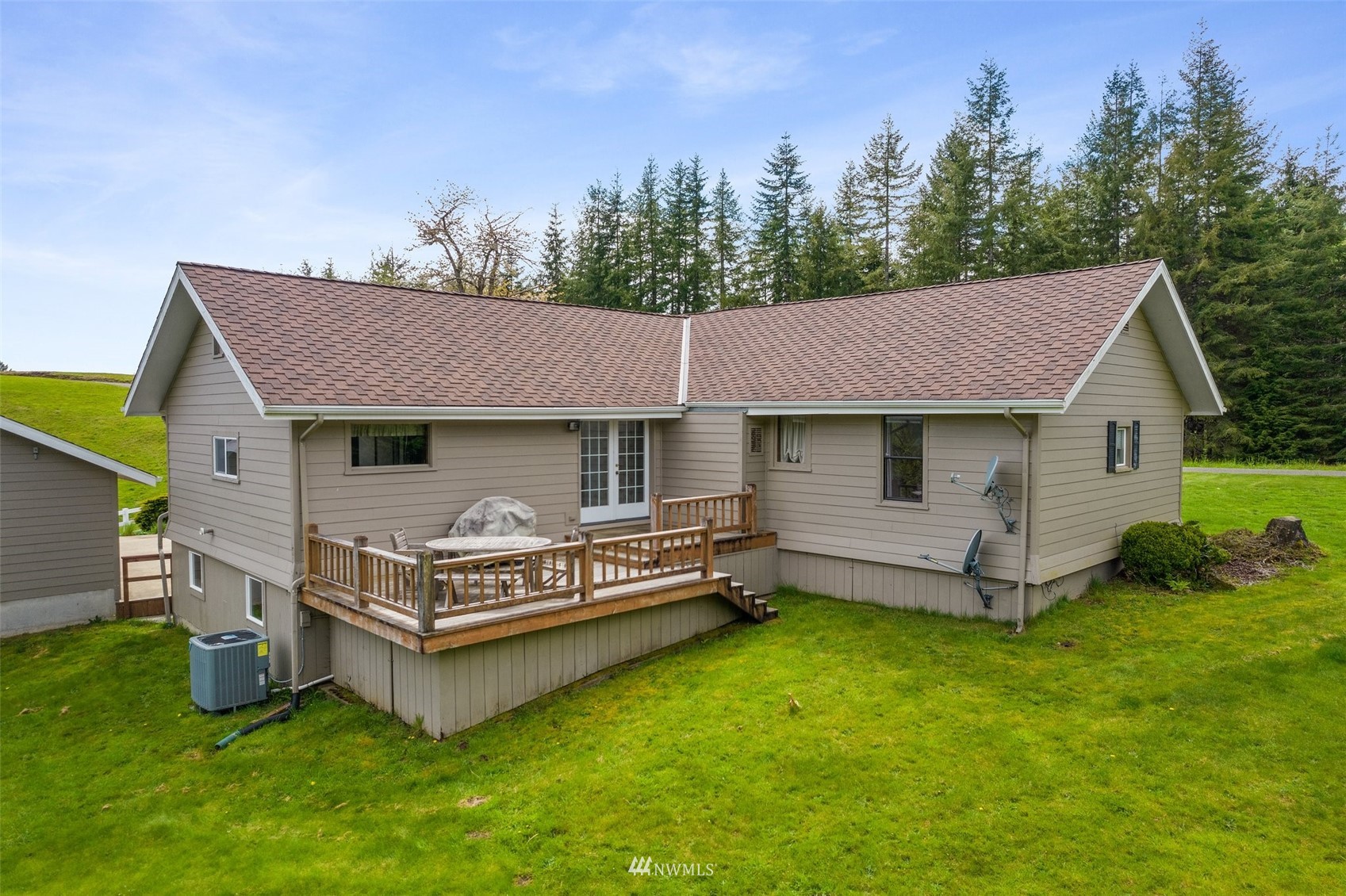 3001 Mallis Landing Road Raymond, WA 98577 - Photo 26 of 33 Gallery Image 26