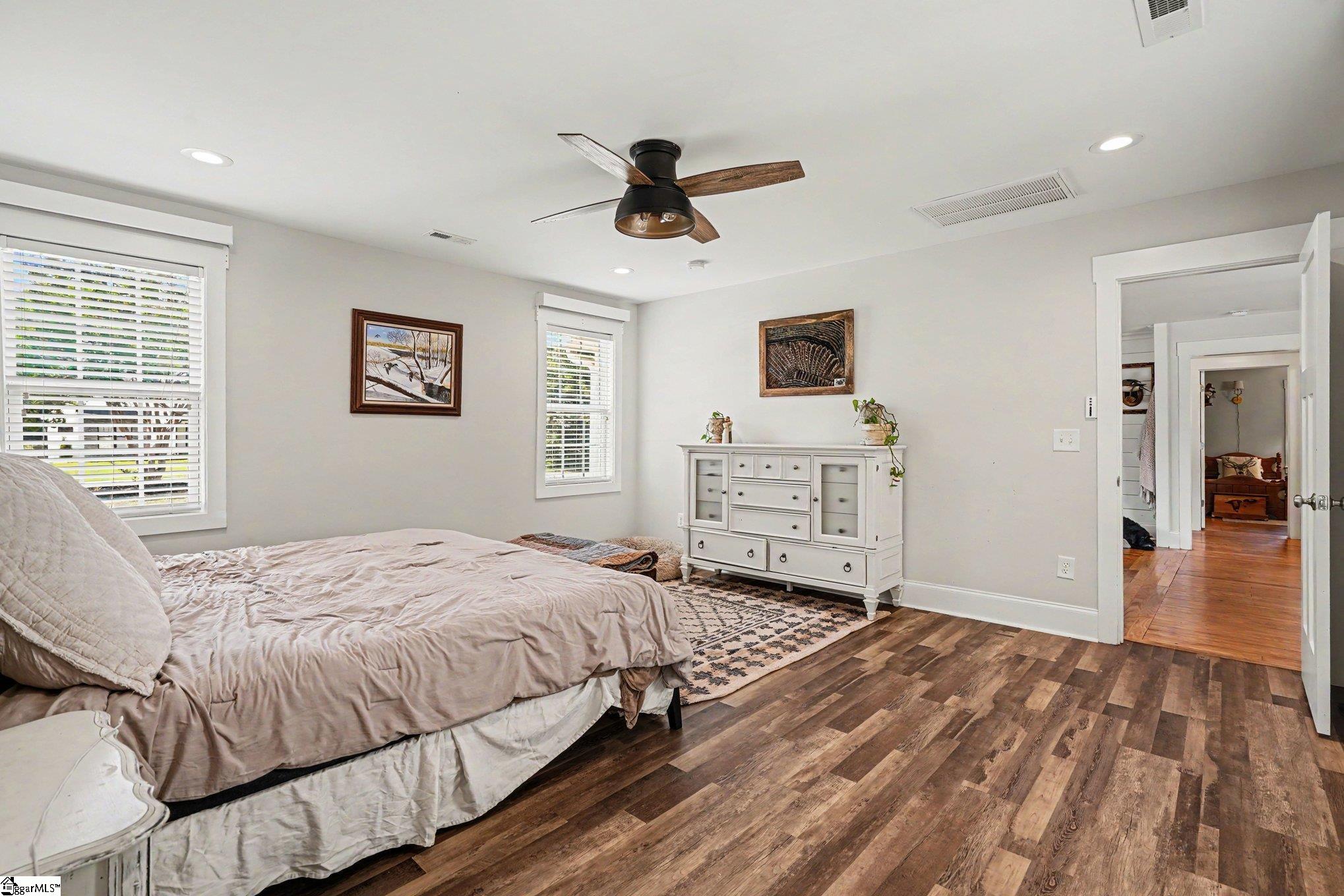 44 Wofford Road Taylors, SC 29687 - Photo 15 of 31