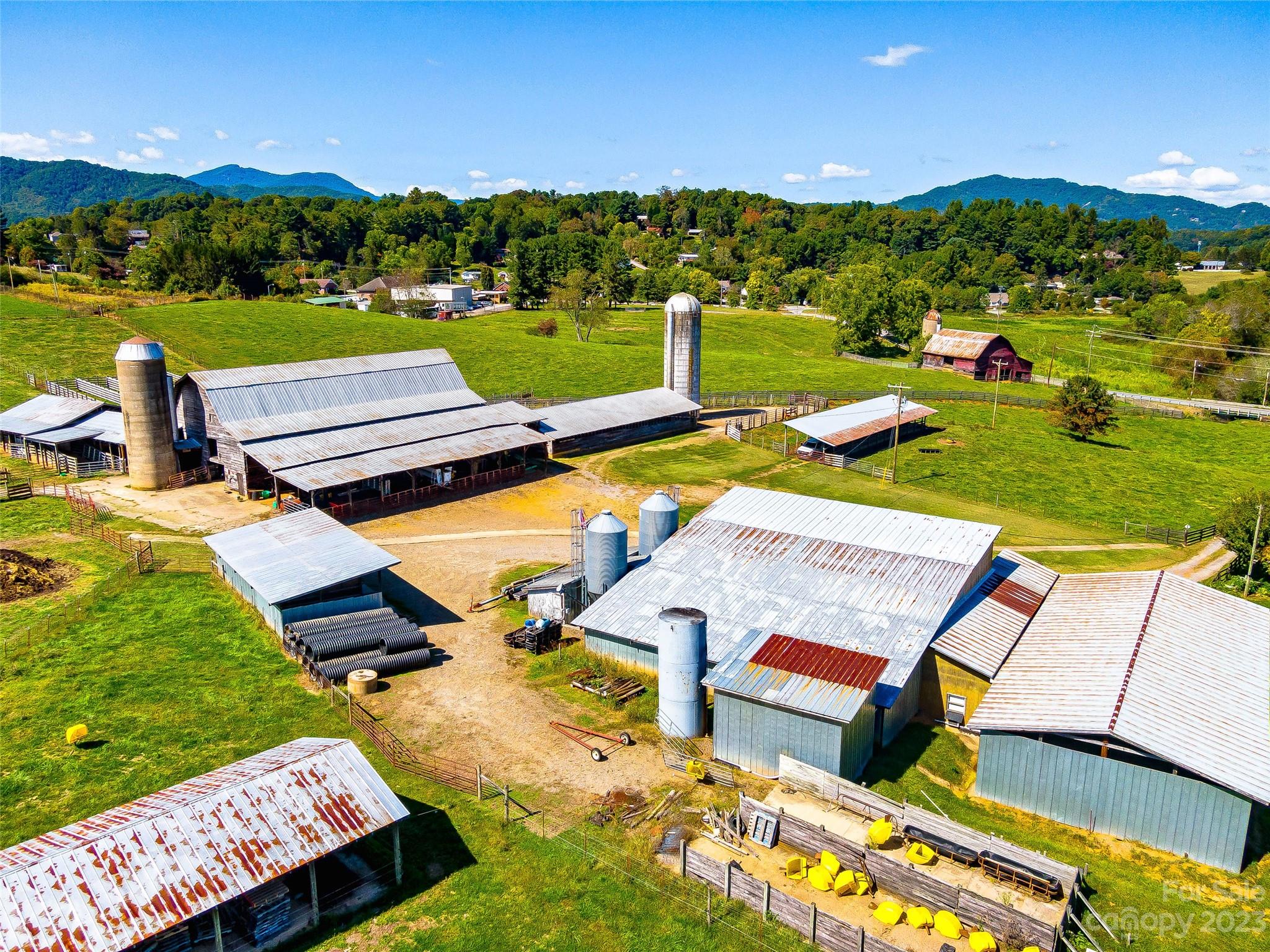 192 Ratcliff Cove Road Waynesville, NC 28786 - Photo 13 of 48