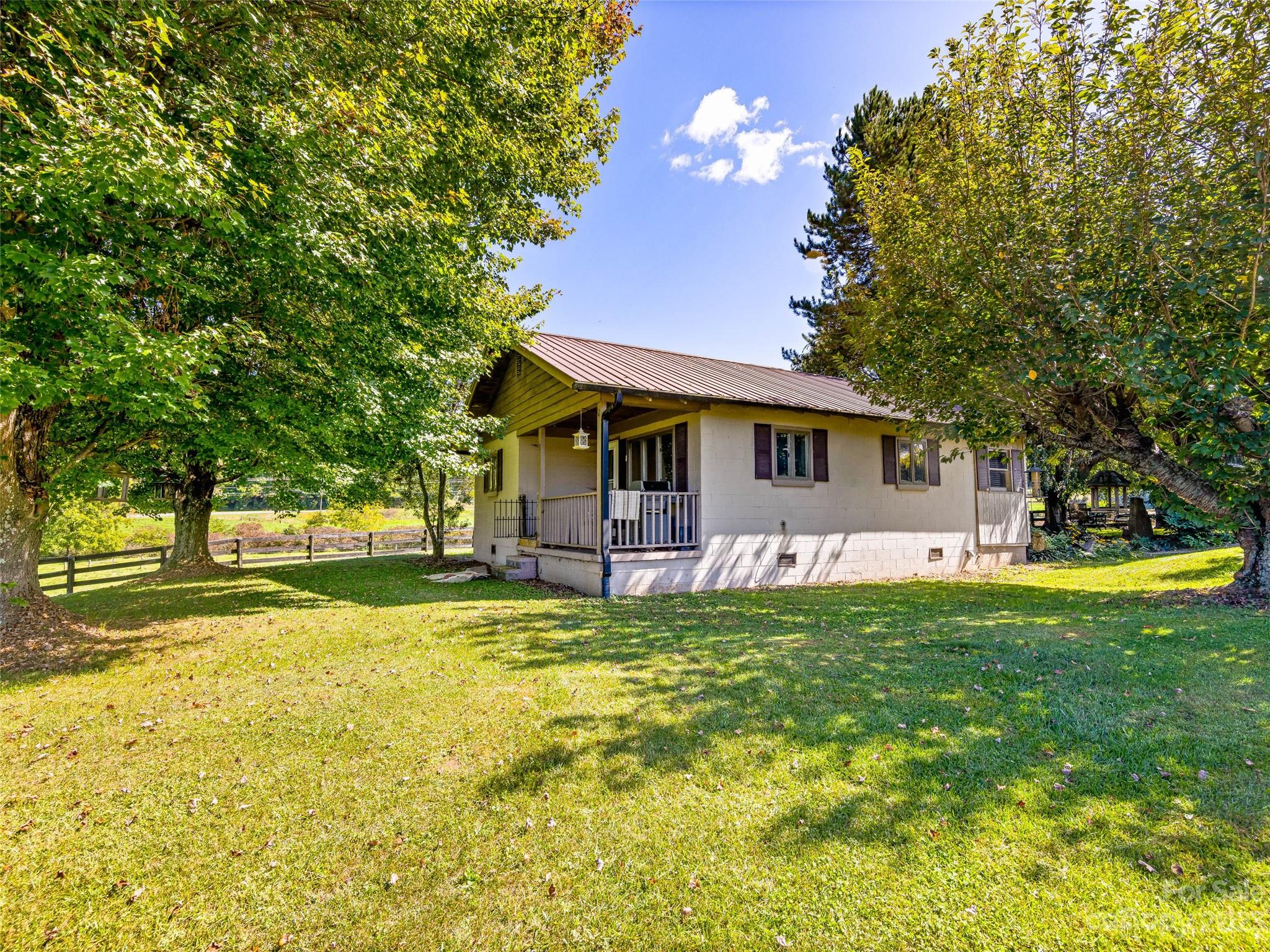 192 Ratcliff Cove Road Waynesville, NC 28786 - Photo 17 of 48