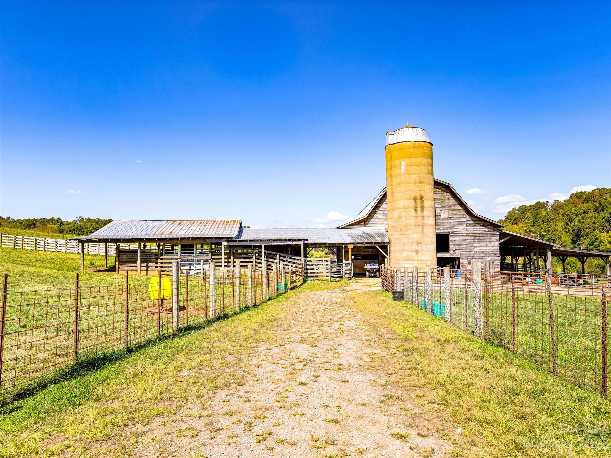 192 Ratcliff Cove Road Waynesville, NC 28786 - Photo 25 of 48