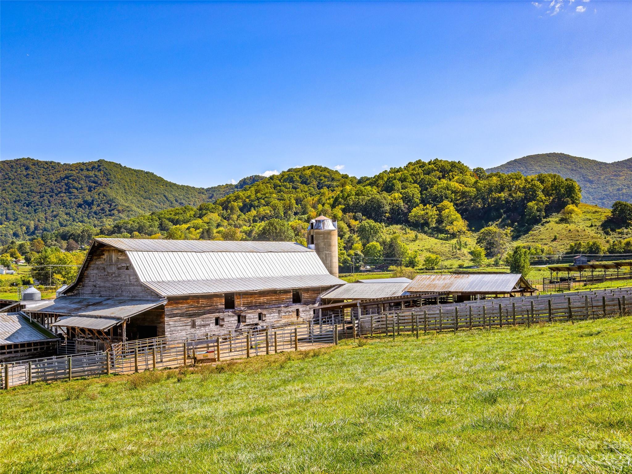 192 Ratcliff Cove Road Waynesville, NC 28786 - Photo 34 of 48