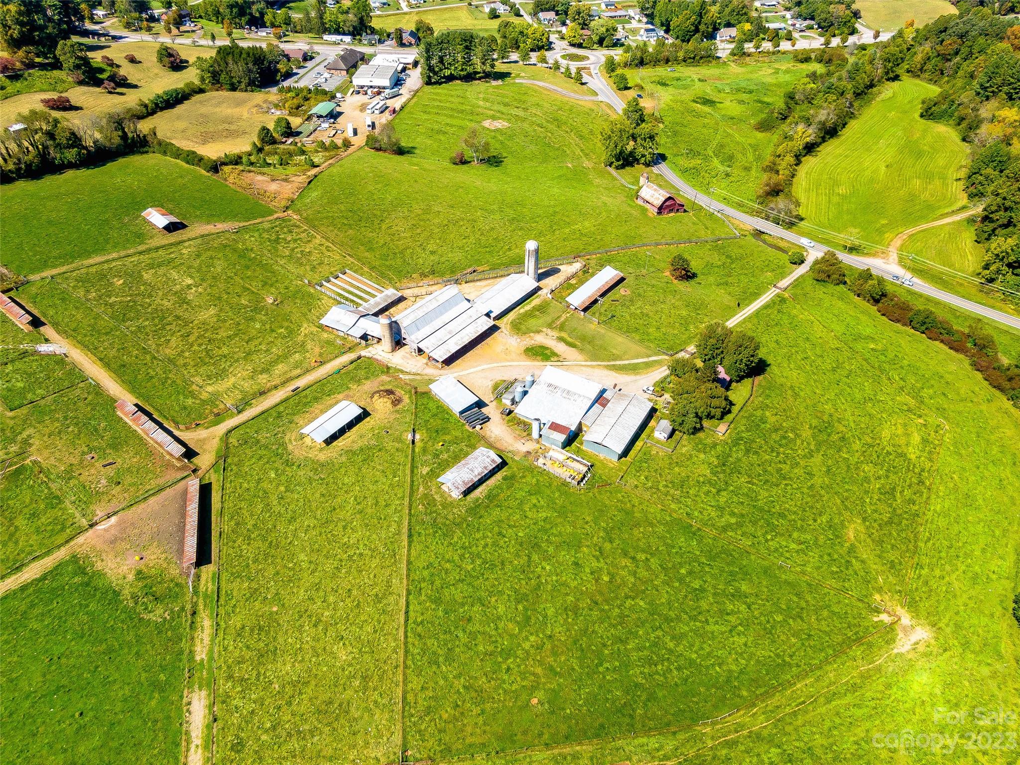 192 Ratcliff Cove Road Waynesville, NC 28786 - Photo 7 of 48