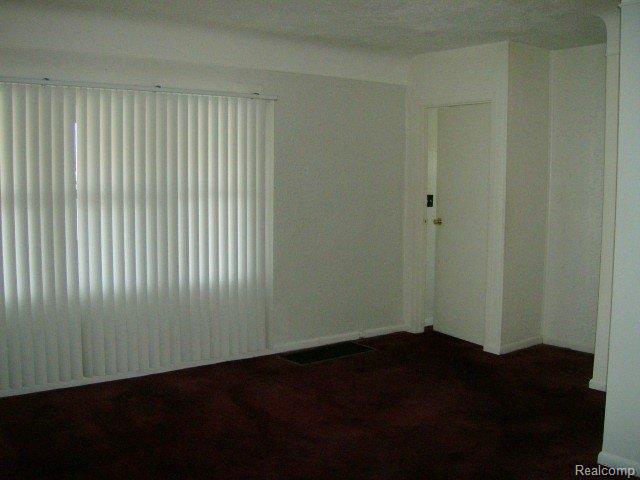 16348 Frazho Road Roseville, MI 48066 - Photo 2 of 25 ENTRANCE LIV RM
