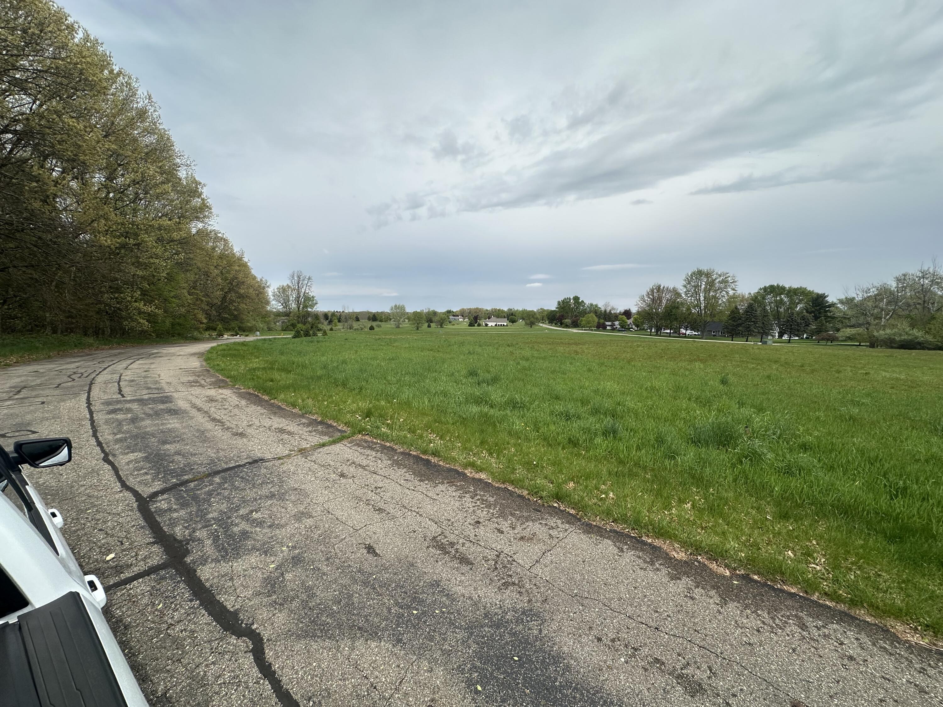 V/l V/l Raintree Sturgis, MI 49091 - Photo 7 of 12 IMG_3485