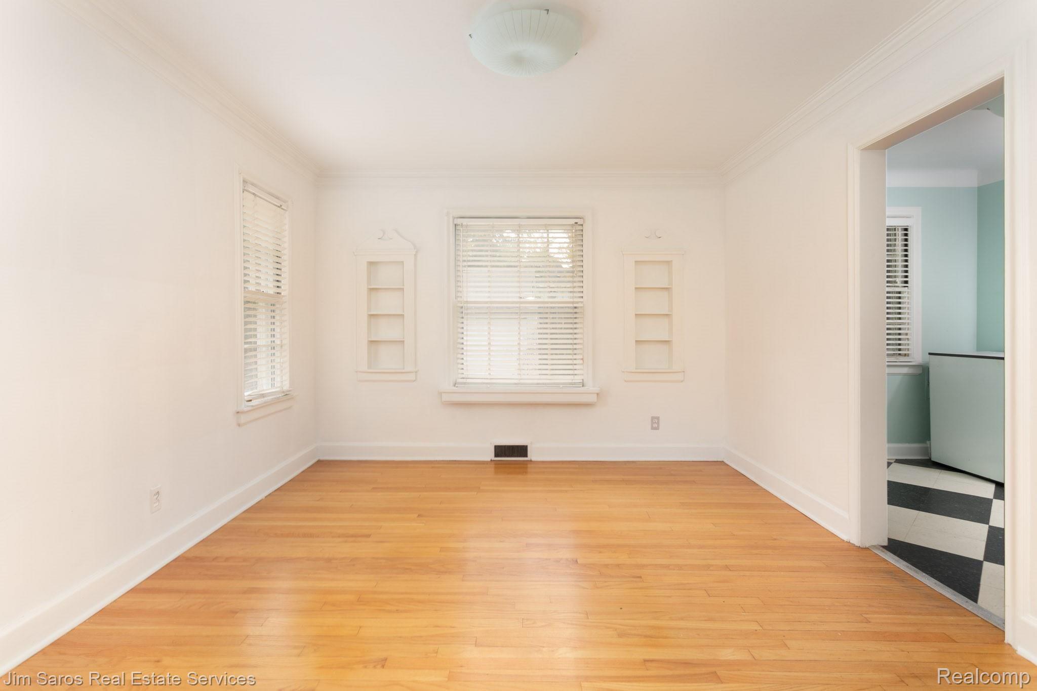 4203 Yorkshire Road Detroit, MI 48224 - Photo 4 of 13 7.jpg