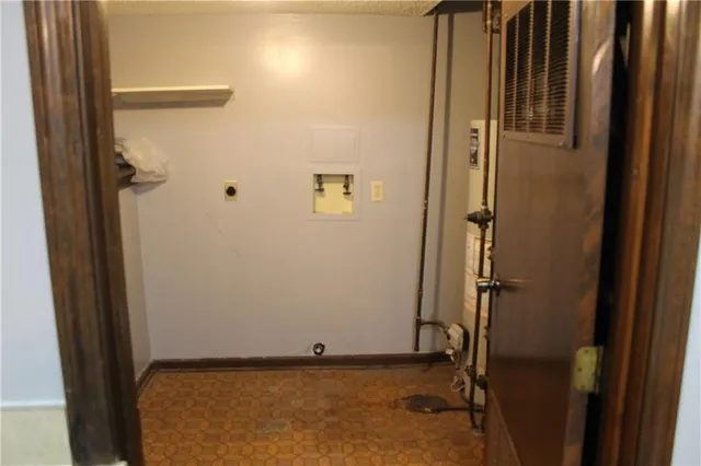 $800 | 120 Emile Street, Unit A, Lansing, KS 66043