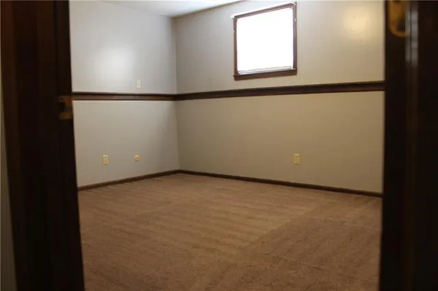 $800 | 120 Emile Street, Unit A, Lansing, KS 66043