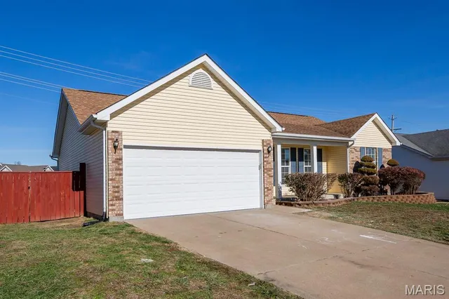 $365,000 | 1459 Cochise Drive, O'Fallon, MO 63366