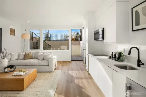 $2,598,000 | 3428 13th Avenue West, Seattle, WA 98119