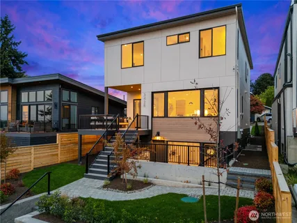 $2,598,000 | 3428 13th Avenue West, Seattle, WA 98119