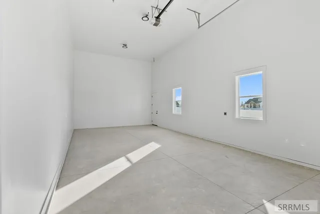 $950,000 | 1569 North 835 Street, Shelley, ID 83274