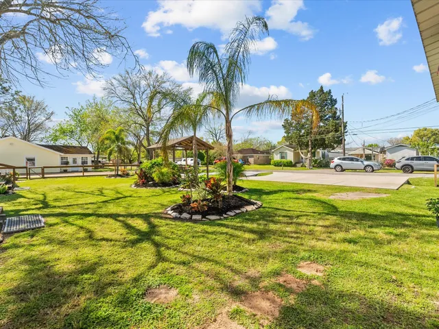 $1,399,999 | 4119 Houx Street, Bacliff, TX 77518